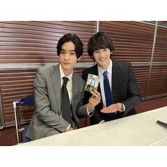 ★「午前0時の森」よりパースさん＆タレイさんのオフショットが到着！©NTV