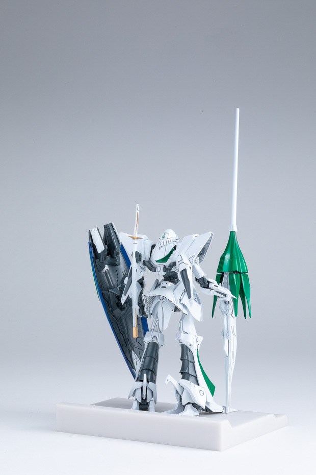 1/144プラモデル「ファイブスター物語」エンゲージSR3 後期型 Newtype