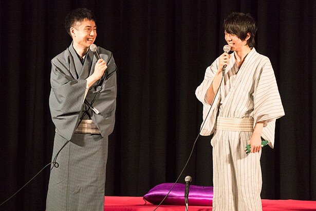 無事口演が終わり、すこしほっとした様子で志ら乃師匠と高島智人さん<br>