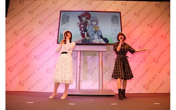 安済さんと安野さんの「Many colors, Many brights, Many more musics」ステージ。照明もカラフルで実験的でした<br>