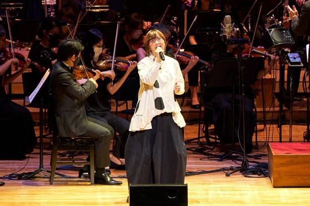 美しい旋律が会場を包んだ「スタジオ地図 シネマティックオーケストラ2022」レポート<br>