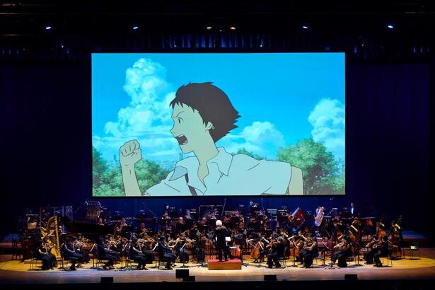 美しい旋律が会場を包んだ「スタジオ地図 シネマティックオーケストラ2022」レポート<br>