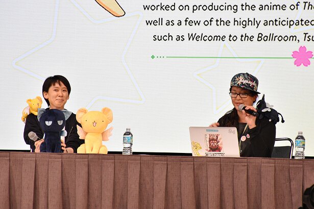 上映に先立ち、同作品でプロデューサーを務める川添千世さん(左)が登場<br>(C)CLAMP・ShigatsuTsuitachi CO.,LTD./講談社