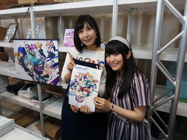 13日のお渡し会は、サンボンリボンから晴海サワラ役の中村桜さん（左）、晴海シンジュ役の桑原由気さん（右）が登場！<br>(C) 2014 Donuts Co. Ltd. All rights reserved. (C) 2015 JVCKENWOOD Victor Entertainment Corp. All rights reserved.