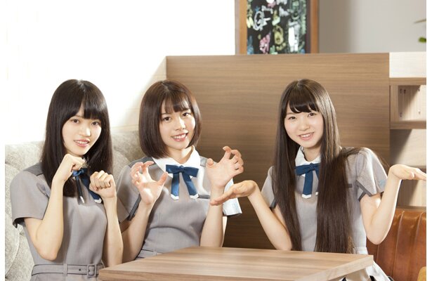 今回インタビューに応えてくれた、涼花萌さん、高辻麗さん、武田愛奈さんの3人<br>(C)22/7 PROJECT