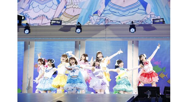 「恋になりたいAQUARIUM」の衣装はこのツアーにて初披露となる<br>(C)2017 プロジェクトラブライブ！サンシャイン!!