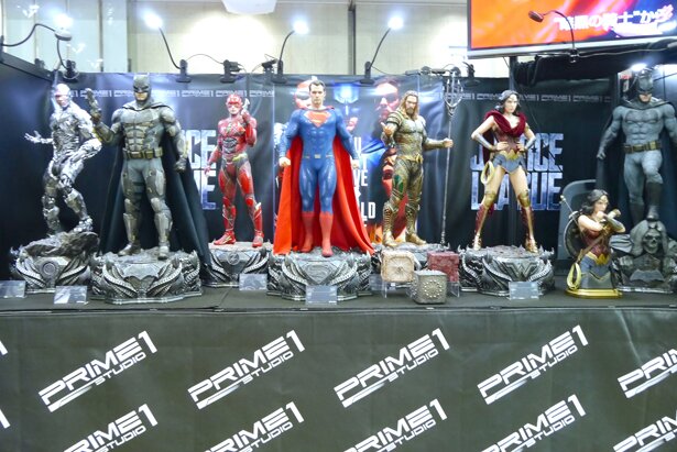 PRIME1スタジオからリリースされているジャスティスリーグのフィギュアがズラリ<br>(C) ＆ TM Lucasfilm Ltd. (C) 2017 MARVEL