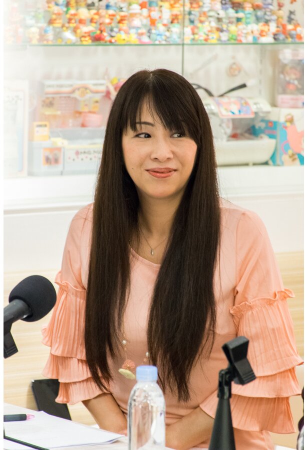 カノン J.草薙役の岡本麻弥さん<br>