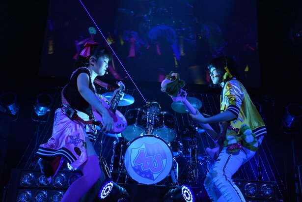 「4U 1st Live!!! The Pres“id”ent 4U」大阪公演より<br> (C) 2014 Donuts Co. Ltd. All rights reserved.