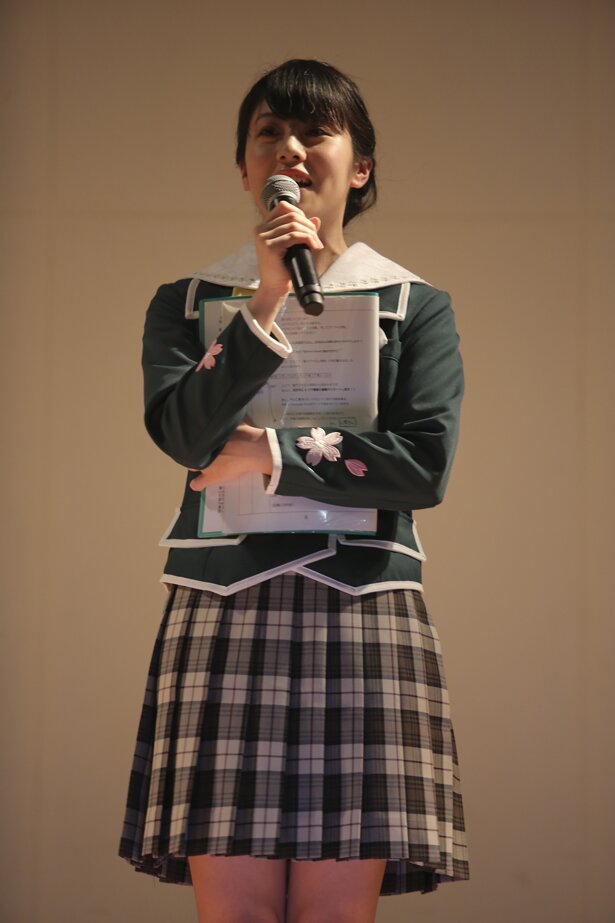 柳原可奈子さん<br>(C)バドミントンガールズ / DMMGAMES