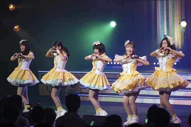 「温泉むすめ」の3rdライブ「温泉むすめ 3rd LIVE “NOW ON☆SENSATION!! Vol.3”～ワイワイワッチョイナ!!～」より<br>(C)温泉むすめ/Enbound, Inc.