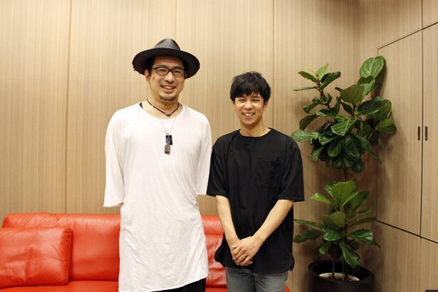 左から、「ぐらんぶる」の時田信治を演じる安元洋貴さんと、「異世界魔王と召喚少女の奴隷魔術」のディアヴロを演じる水中雅章さん<br>(C)むらさきゆきや・講談社/異世界魔王製作委員会 (C)井上堅二・吉岡公威・講談社/ぐらんぶる製作委員会