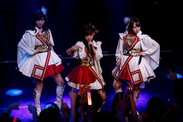 AKATSUKI<br>(C)温泉むすめ/Enbound, Inc.