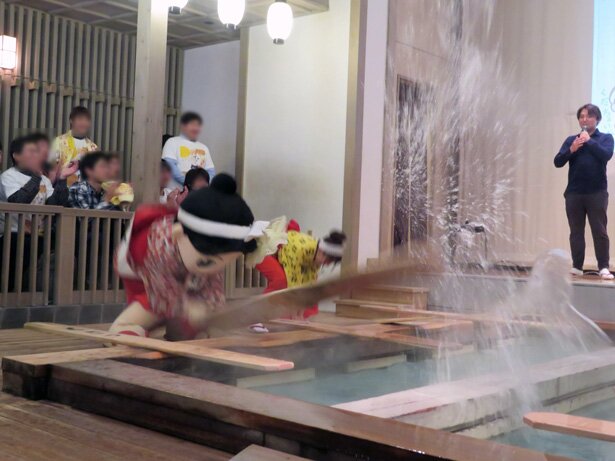 「温泉むすめ」草津温泉イベントの様子<br>(C)温泉むすめ/Enbound, Inc.