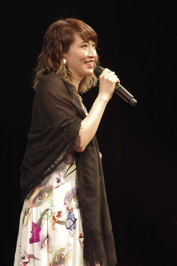 名塚佳織さん<br>
