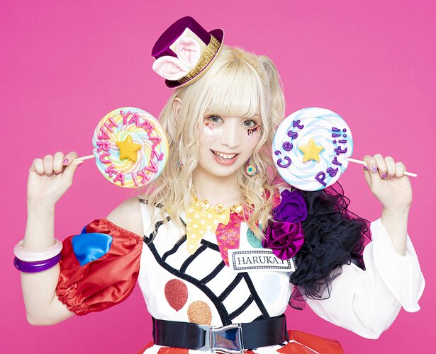 山崎はるか 1stアルバム『C'est Parti!!』インタビュー「作詞は