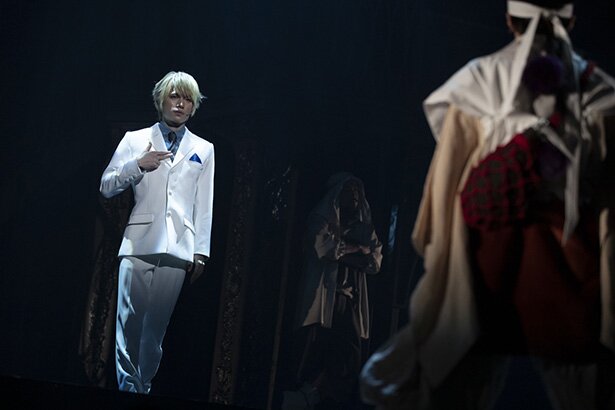 「ロード・エルメロイⅡ世の事件簿 -case.剥離城アドラ-」プレビュー公演より<br>(C)三田誠・TYPE-MOON / LEM STAGE PROJECT