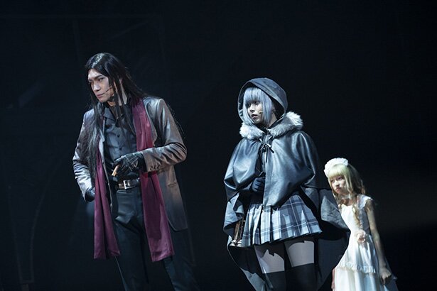「ロード・エルメロイⅡ世の事件簿 -case.剥離城アドラ-」プレビュー公演より<br>(C)三田誠・TYPE-MOON / LEM STAGE PROJECT