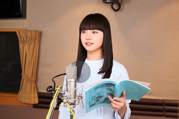ジョゼを演じる原果耶さん <br>(C)2020 Seiko Tanabe/ KADOKAWA/ Josee Project