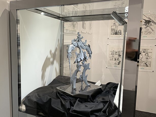 永野護さん関連作品の展示では、原画や原稿を初公開。「ファイブスター物語」に登場するGTMダッカスの立体物の展示も