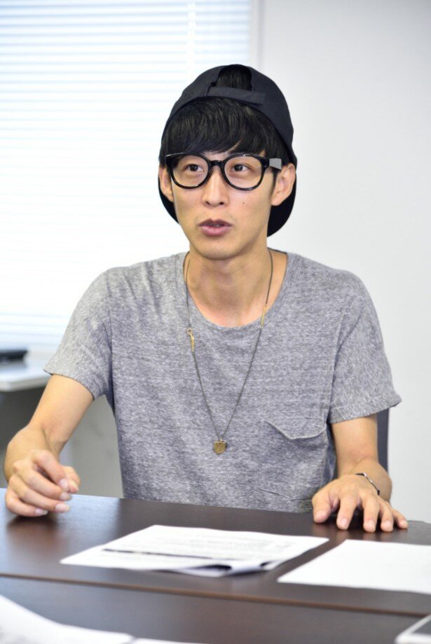 【写真を見る】OxTというユニットについて、「自分たちのやりたいことを自由に消化できる場所」と語るオーイシさん<br>