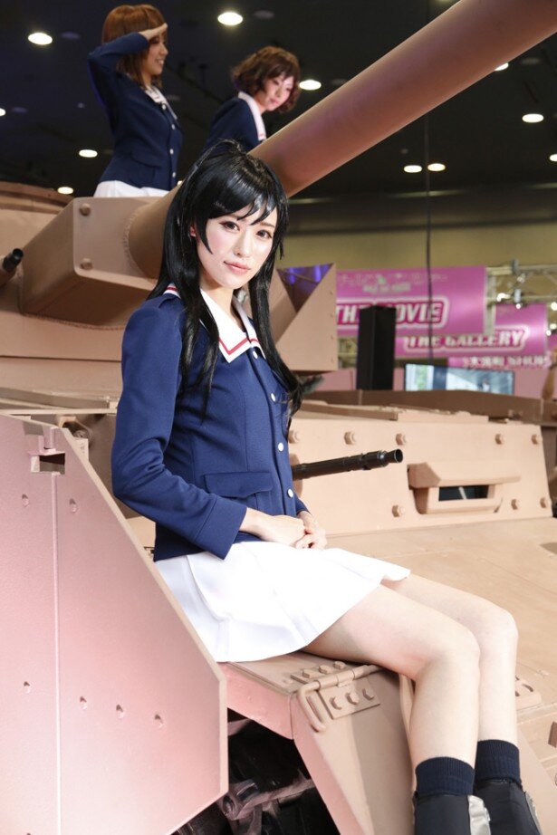 IV号戦車のお披露目に華を添えてくれたコスプレあんこうチーム<br>(C)GIRLS und PANZER Projekt IV号戦車日本上陸作戦実行委員会