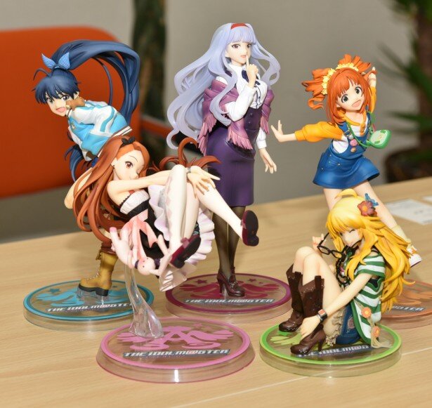 フィギュアの出来を左右する、こだわりの彩色技術とは | グッズ