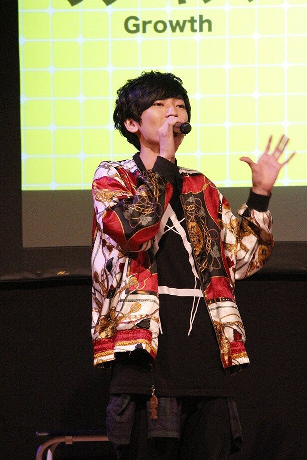 八重樫剣介役の山谷祥生さん<br>(C)TSUKIUTA.(C)TSUKIPRO