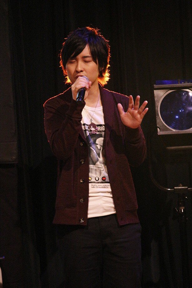 藤村衛役の寺島惇太さん<br>(C)TSUKIUTA.(C)TSUKIPRO