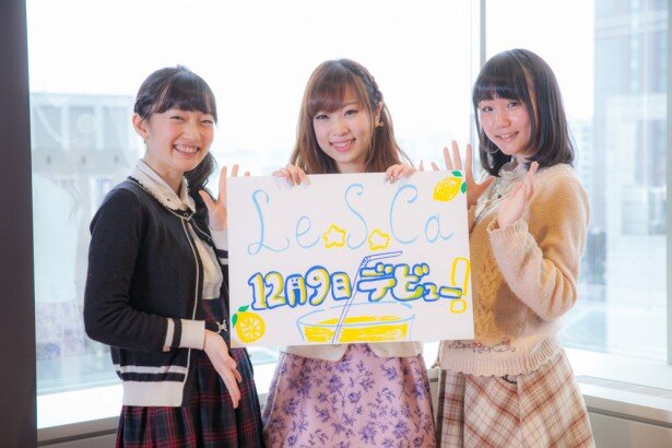 取材の後、3人に手作りの宣伝プラカードを作ってもらいました！<br>