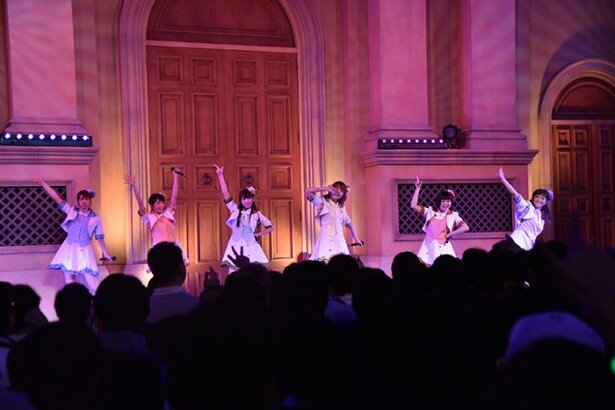 これまでの元気なナンバーとまたひと味違った感動的な「Goin&#039;on」…2月17日(水)の発売が待ち遠しい！<br>