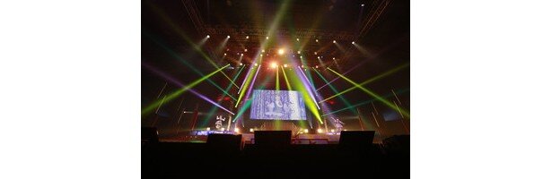 06「little trip around the world」(郁原ゆう、麻倉もも)<br>