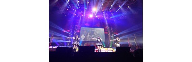 21「Helloコンチェルト」(村川梨衣、Machico、原嶋あかり)<br>