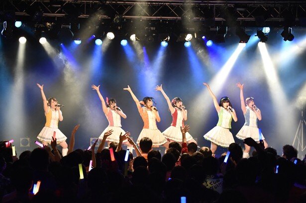 おそ松さん Opを歌うa応pライブレポート 待望のニューアルバム制作決定 画像4 10 Webnewtype
