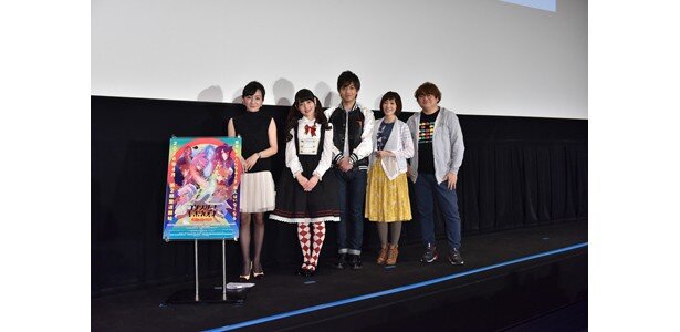 イベントの登壇者。左から松澤千晶さん、上坂すみれさん、石川界人さん、中村繪里子さん、水島精二監督<br>