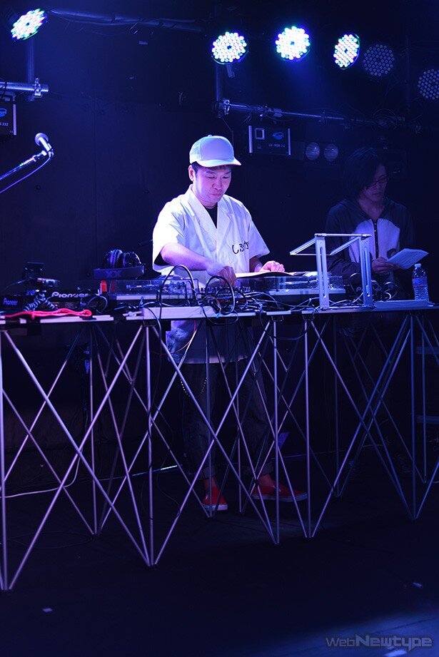 バトルDJはイベントを主催するDJシーザーさん。使用されるトラックも、すべて彼がアレンジしたもの<br>
