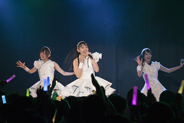 丸1年の日に感じられた、最高のコンビネーション。 イヤホンズ