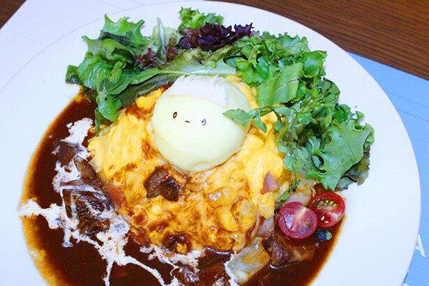 お母さんの愛がてんこ盛り!?「バケモノの子」九太の大好物！ いつも九太を見守るお母さんのハム入りオムレツライス(税別1380円)<br>(C)2015 B.B.F.P