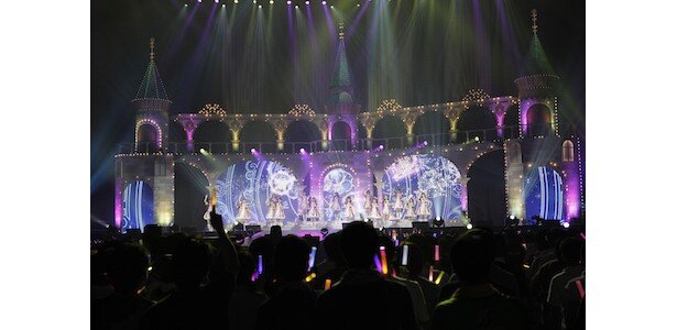 光り輝くステージで夜露士苦の挨拶！「アイドルマスター シンデレラ