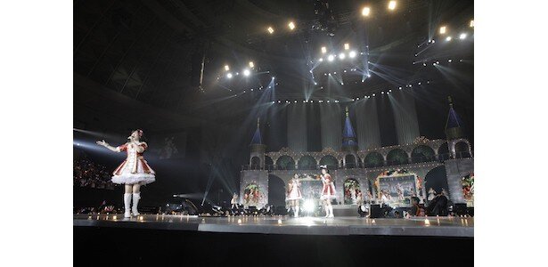 光り輝くステージで夜露士苦の挨拶！「アイドルマスター シンデレラ
