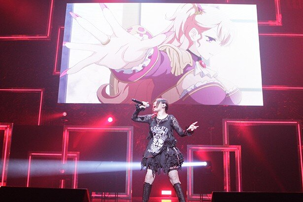 「かどみゅ！2016」 に出演した原田ひとみさん<br>