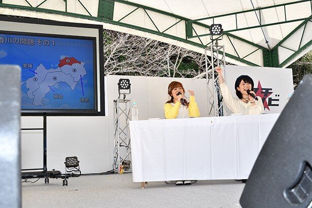 お互いの作品にまつわるクイズで白熱するクイズ対決。雑学力とファンからの声が絶妙にミックスされた戦いは、最後までもつれる展開に。<br>