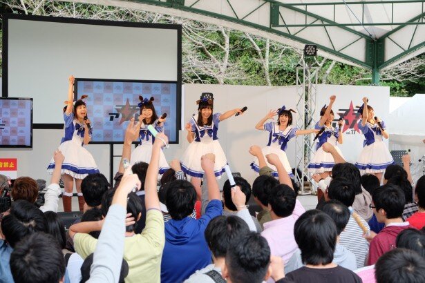 徳島では2度目の「うまぴょい伝説」を、今度は6人で披露しました。楽曲の中毒性とエネルギーは圧倒的です<br>