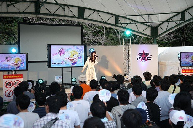 「ウィッチマスター マジカルライブ」ステージの様子<br>