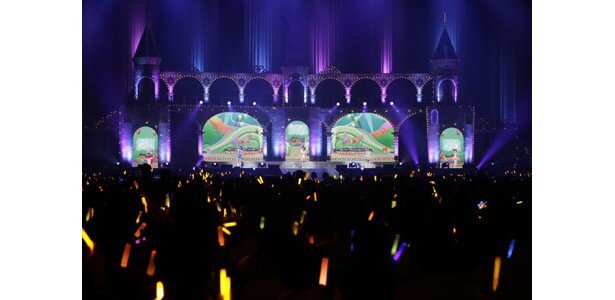 「シンデレラガールズ」4thライブさいたまスーパーアリーナ公演1日目より<br>