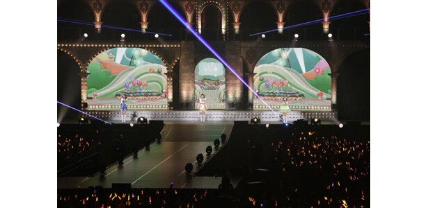 「シンデレラガールズ」4thライブさいたまスーパーアリーナ公演1日目より<br>