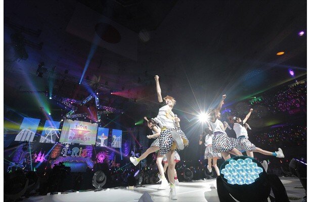 「i☆Ris 4th Anniversary LIVE ～418～」の様子<br>