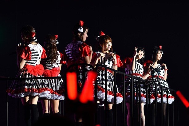 左右に分かれたゴンドラが合流して、I-1club揃ってキメ！<br>